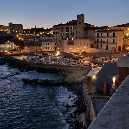 Casa Ilanfra - Appartamenti Gabbiano, Farfalla E Stella Marina 皮昂比诺 外观 照片