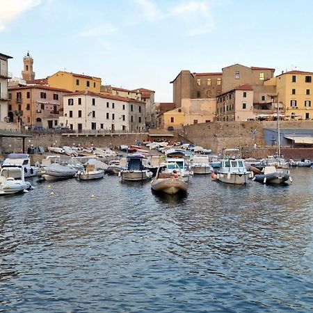 Casa Ilanfra - Appartamenti Gabbiano, Farfalla E Stella Marina 皮昂比诺 外观 照片