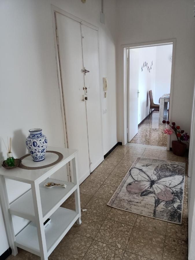 Casa Ilanfra - Appartamenti Gabbiano, Farfalla E Stella Marina 皮昂比诺 外观 照片