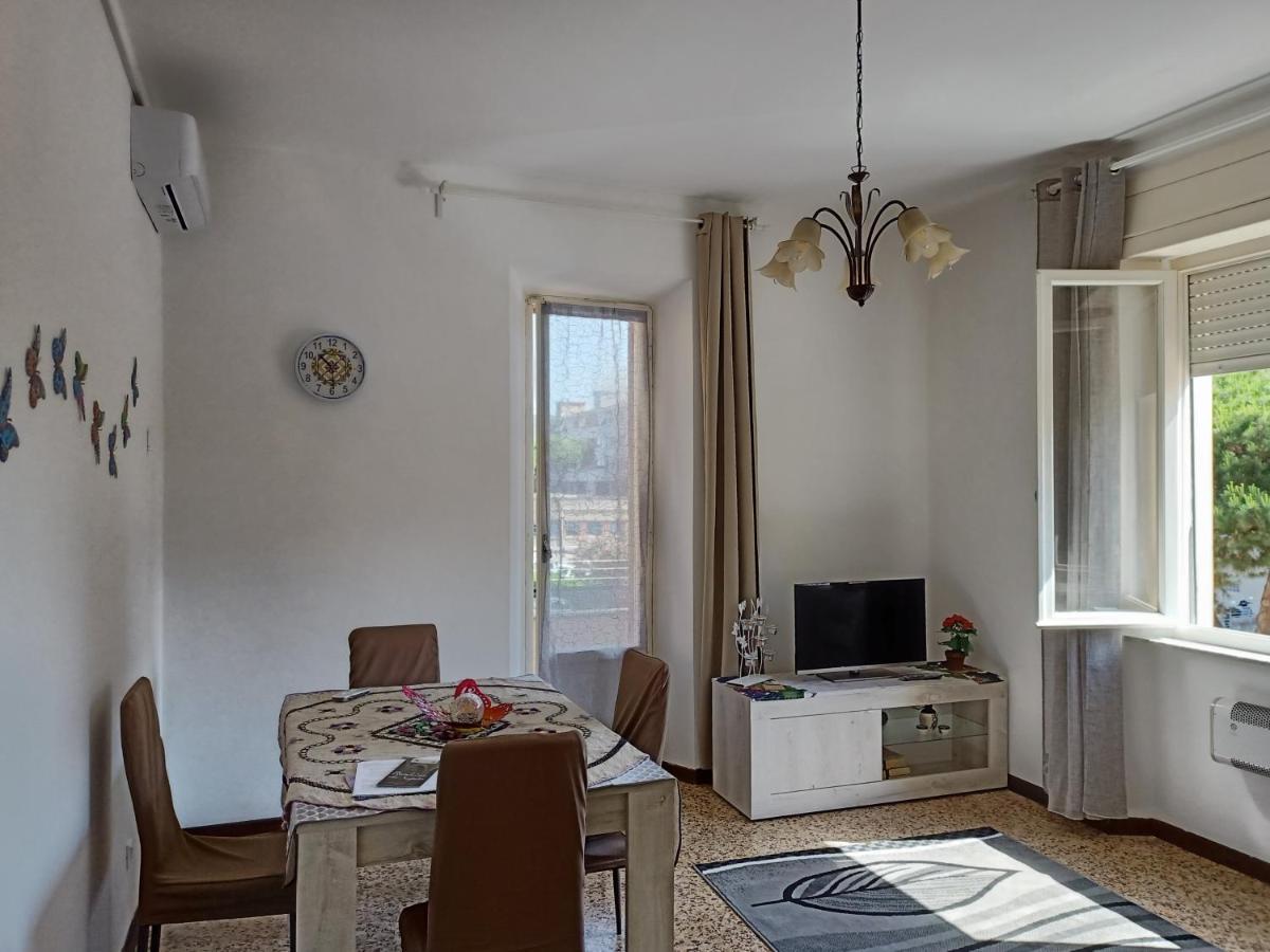 Casa Ilanfra - Appartamenti Gabbiano, Farfalla E Stella Marina 皮昂比诺 外观 照片