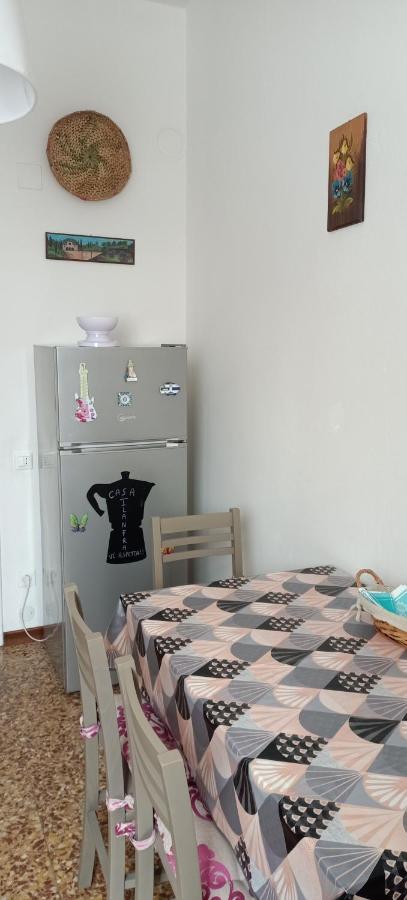 Casa Ilanfra - Appartamenti Gabbiano, Farfalla E Stella Marina 皮昂比诺 外观 照片