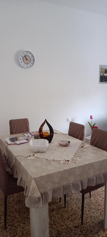 Casa Ilanfra - Appartamenti Gabbiano, Farfalla E Stella Marina 皮昂比诺 外观 照片