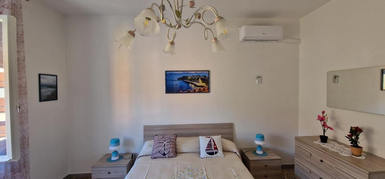 Casa Ilanfra - Appartamenti Gabbiano, Farfalla E Stella Marina 皮昂比诺 外观 照片