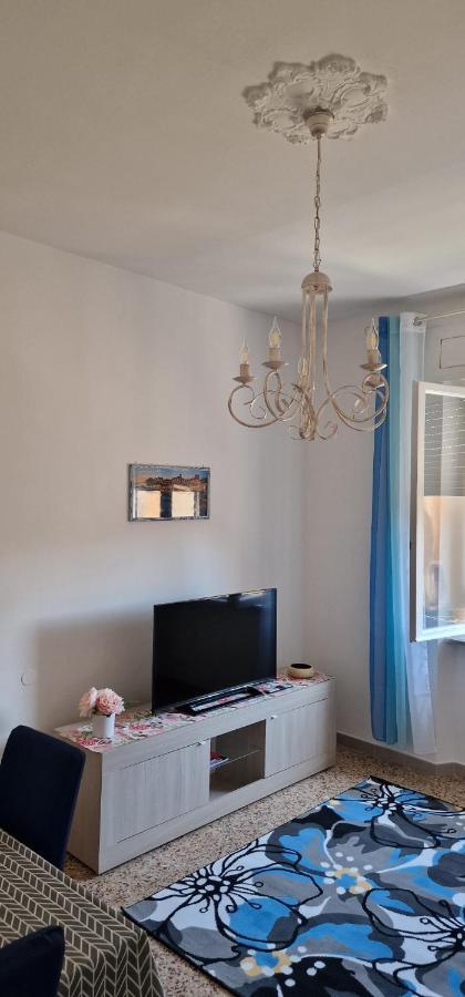 Casa Ilanfra - Appartamenti Gabbiano, Farfalla E Stella Marina 皮昂比诺 外观 照片