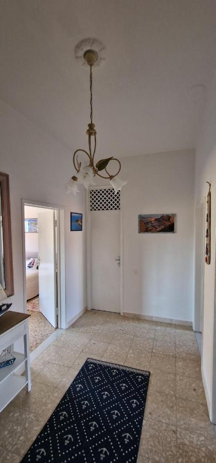 Casa Ilanfra - Appartamenti Gabbiano, Farfalla E Stella Marina 皮昂比诺 外观 照片