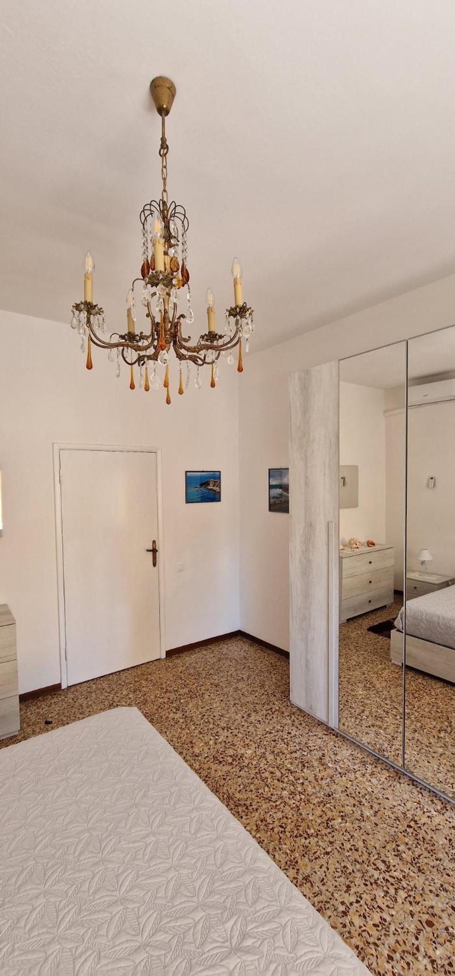 Casa Ilanfra - Appartamenti Gabbiano, Farfalla E Stella Marina 皮昂比诺 外观 照片